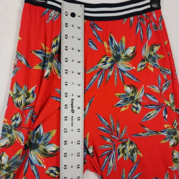 Lascana Capri's & Top Set Size 6 Red Floral Print Wide Leg Capris. Short Sleeve - Picture 8 of 16